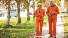 Prečo je dobré chodiť aj po 45. roku života a ako začať chodiť správne?